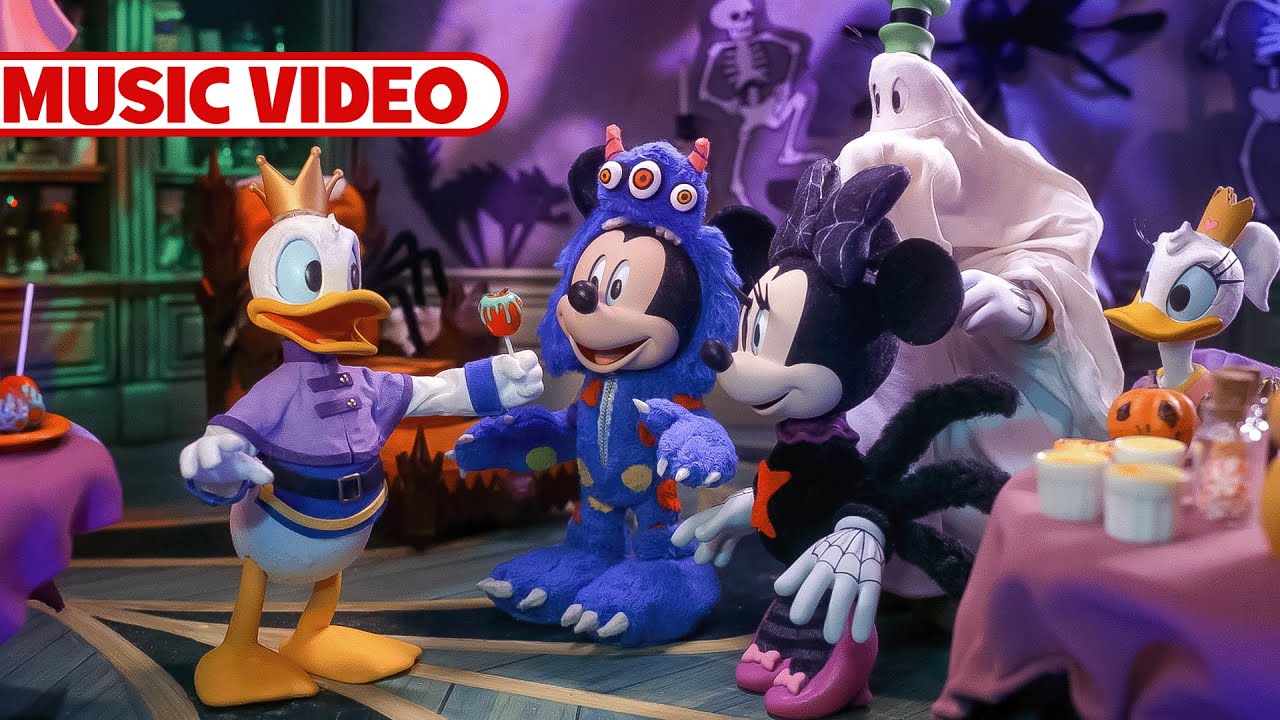 Mickey And Friends Trick Or Treats Halloween Friends Like You